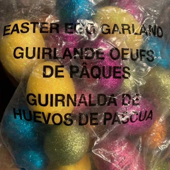 Set of Easter Egg Garland, Set of 2 Included, 1-Opened Bag, 1-Sealed New Bag - Picture 3 of 13